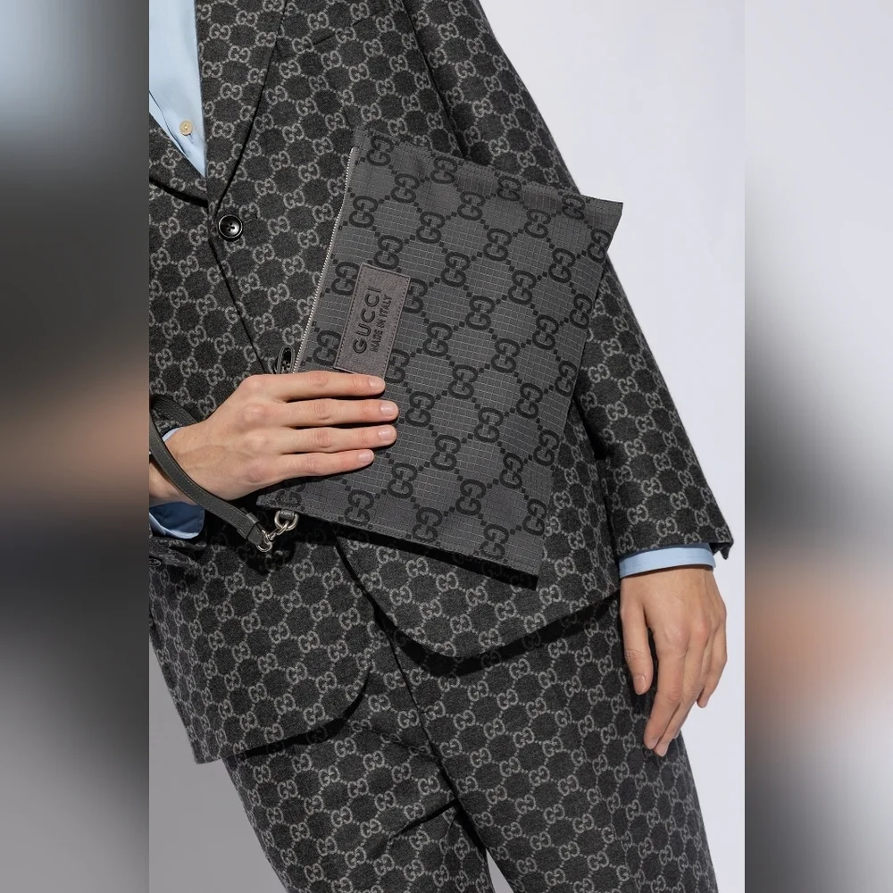 Gucci NWOT GG Monogram Ripstop Pouch Wristlet – Black Gray
